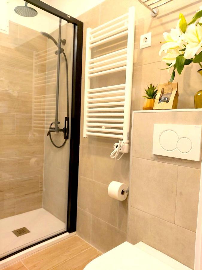 Apartamento Nuevo Y Reformado Al Lado De La Gran Via Madrilena エクステリア 写真